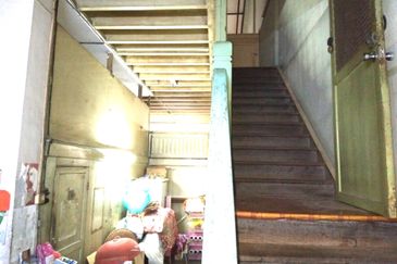 Jalan Tengkat Tong Shin