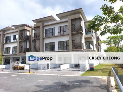 N'Dira Triple Storey Townhouse – Your Dream Forest-Side Home, Selangor, Puchong South