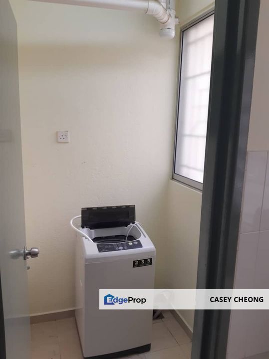 Semarak Apartment partly furnished in wawasan puchong, Selangor, Puchong