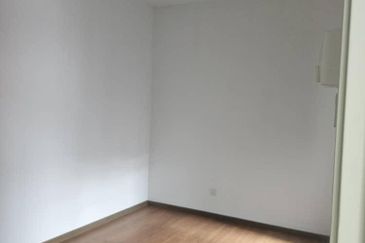 Zefer Hill Residence