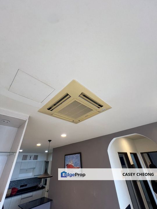 💰 RM360K Only! Renovated Koi Tropika Condo with 2 Car Parks – Must View!, Selangor, Bandar Puteri Puchong