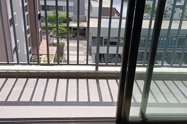 PALM HILL RESIDENCE 1