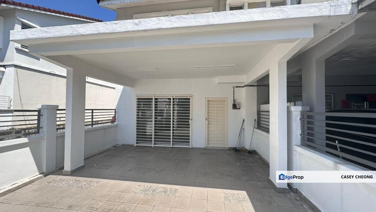 Taman Dato Demang 2 Storey Terrace House, Selangor, Seri Kembangan