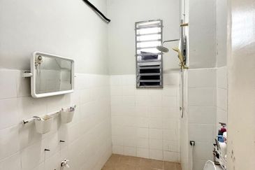 Taman Sungai Dua Utama