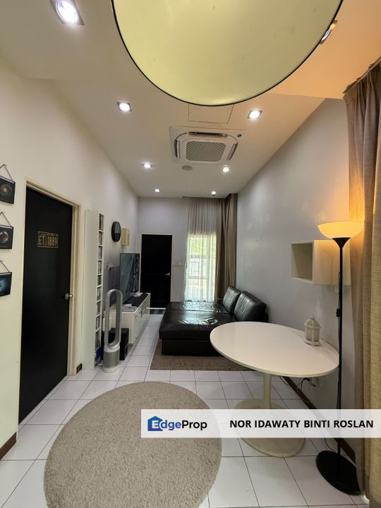 Single Storey End Lot Full Renovate & Fully Furnished Hijauan Valdor , Penang, Valdor