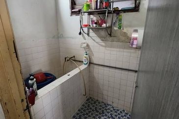 Double Storey Bungalow Semi Permanent, Tingkat Gelugor 5, Gelugor Penang 