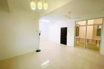 Double Storey Terrace Taman Teratai Idaman Batu Kawan 