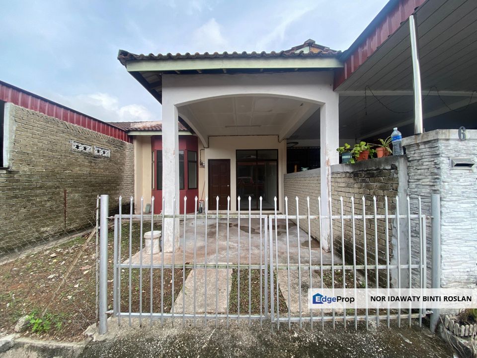 Teres Setingkat, Taman Widuri, Jawi, Penang, Sungai Jawi