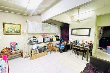 FACING OPEN EXTENDED Single Storey Bandar Proton City Tanjong Malim