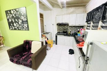 FACING OPEN EXTENDED Single Storey Bandar Proton City Tanjong Malim