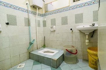 FACING OPEN EXTENDED Single Storey Bandar Proton City Tanjong Malim