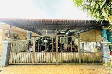 FACING OPEN EXTENDED Single Storey Bandar Proton City Tanjong Malim