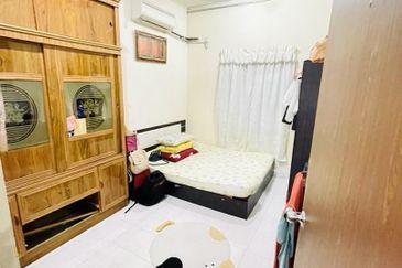 FACING OPEN EXTENDED Single Storey Bandar Proton City Tanjong Malim