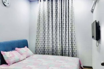 RENOVATED FURNISHED NEAR LRT Residensi Kerinchi Bangsar South