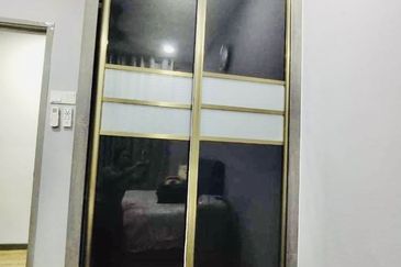 RENOVATED FURNISHED NEAR LRT Residensi Kerinchi Bangsar South