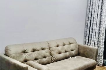 RENOVATED FURNISHED NEAR LRT Residensi Kerinchi Bangsar South