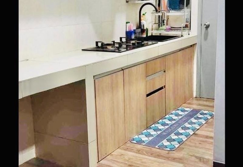 RENOVATED FURNISHED NEAR LRT Residensi Kerinchi Bangsar South