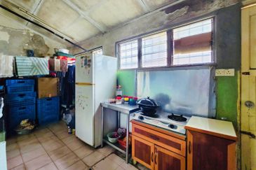 Persiaran Puncak Alam 1 