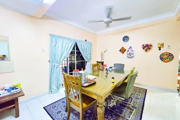 Seksyen 2 Bandar Bukit Mahkota