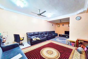 Seksyen 2 Bandar Bukit Mahkota