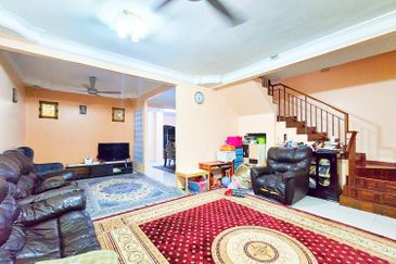 Seksyen 2 Bandar Bukit Mahkota