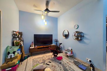 Ayu Puri, Alam Nusantara