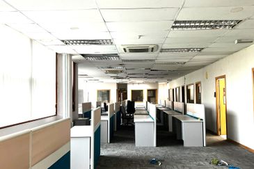 HiCom-Glenmarie Industrial Park