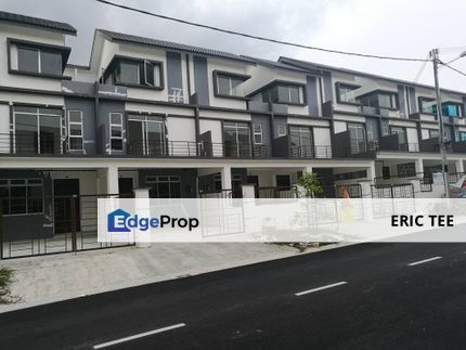 2 1/2 storey house for sale  @ Taman Scientex, Johor, Pasir Gudang