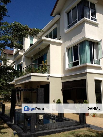 3 Storey Bungalow (Fully Furnished) Teratai Villas, Selangor, Shah Alam