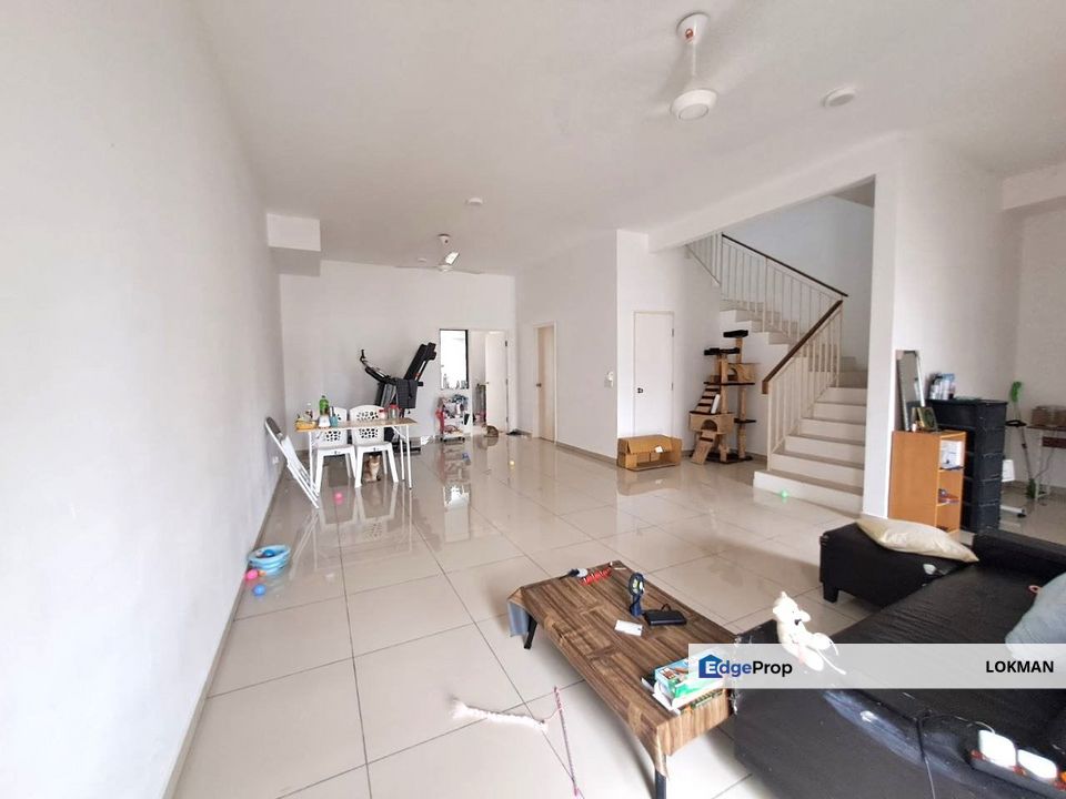 DOUBLE STOREY SUPERLINK HOUSE IORA, ALAM SARI BANGI , Selangor, Bangi