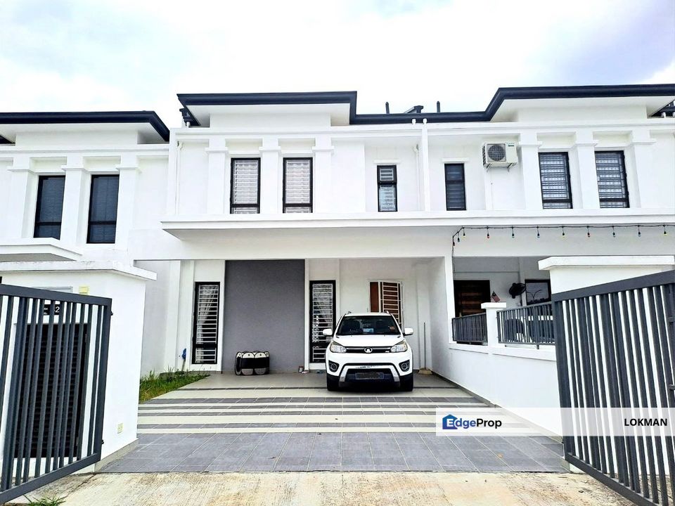 DOUBLE STOREY SUPERLINK HOUSE IORA, ALAM SARI BANGI , Selangor, Bangi