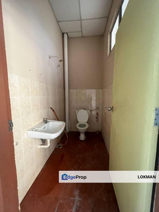  SHOPLOT 2 TINGKAT UNTUK DIJUAL DEKAT PASARAYA NIRWANA CUKAI KEMAMAN, Terengganu, Kemaman