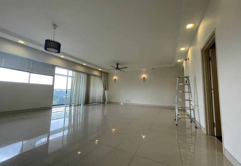 The Plaza Condominium