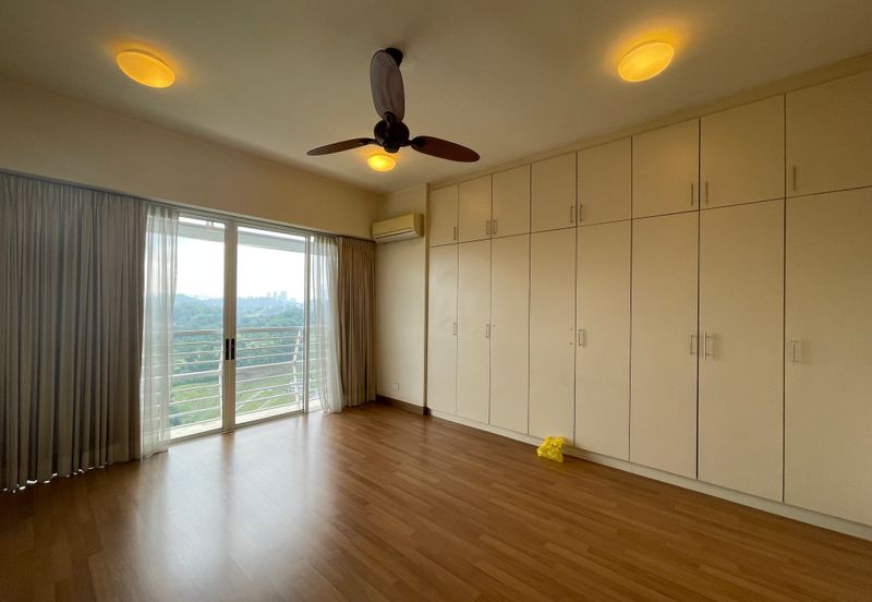 The Plaza Condominium