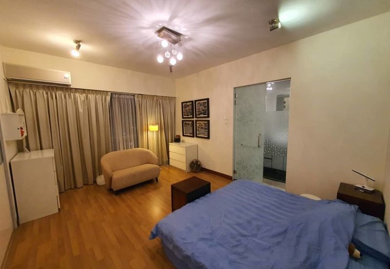 The Plaza Condominium