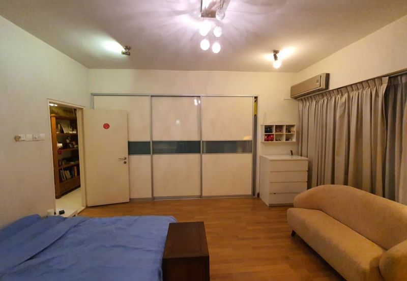 The Plaza Condominium