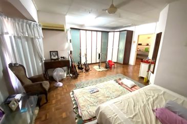 Avenue23 PJU 3 Two Sty Intermediate house For Sale