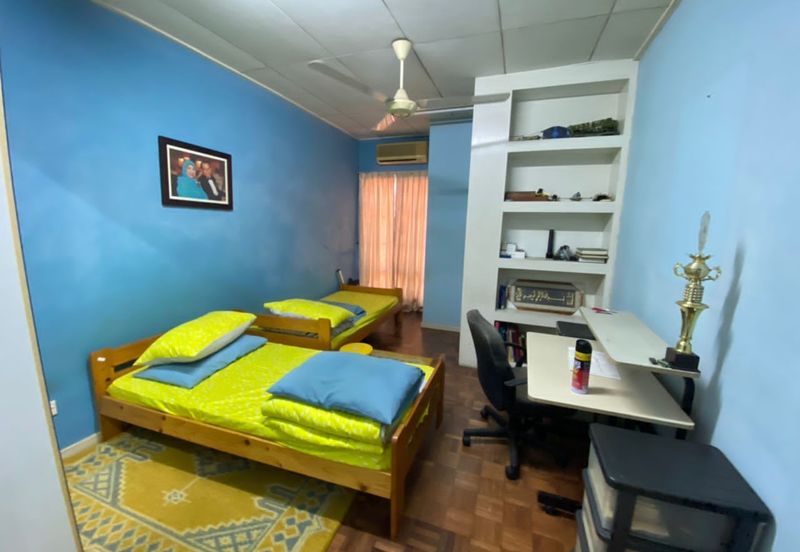 Avenue23 PJU 3 Two Sty Intermediate house For Sale