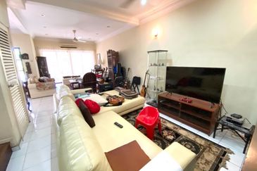 Avenue23 PJU 3 Two Sty Intermediate house For Sale