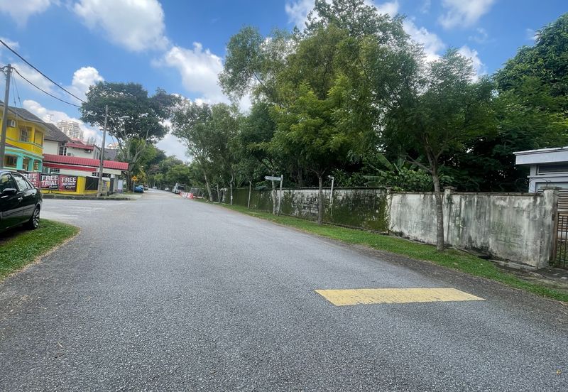 Avenue23 PJU 3 Two Sty Intermediate house For Sale