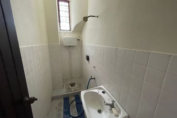 Persiaran Syed Putra 3