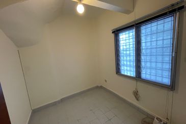 Persiaran Syed Putra 3