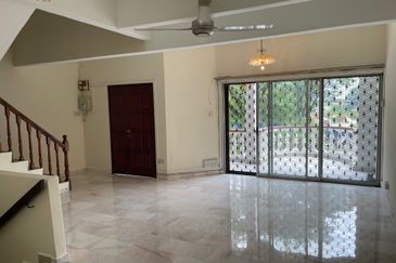 Persiaran Syed Putra 3