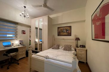 The Plaza Condominium