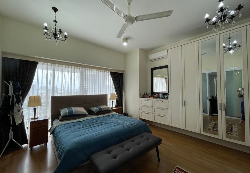 The Plaza Condominium