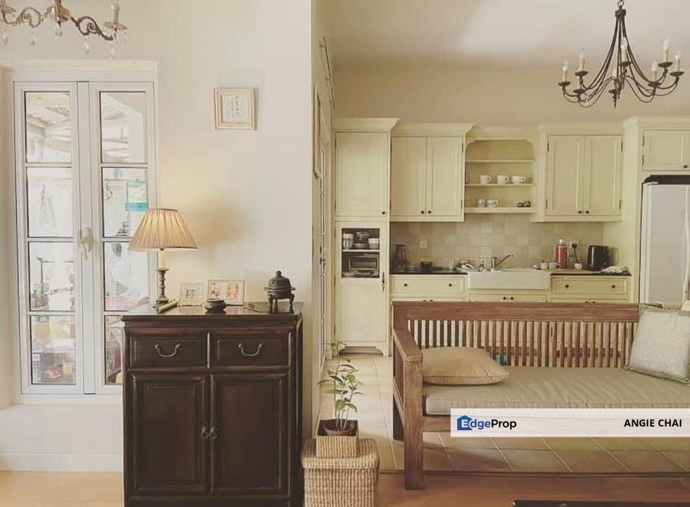 Parkville Garden Townhouse Tastefully Renovated With English Design For Sale, Selangor, Sunway Damansara