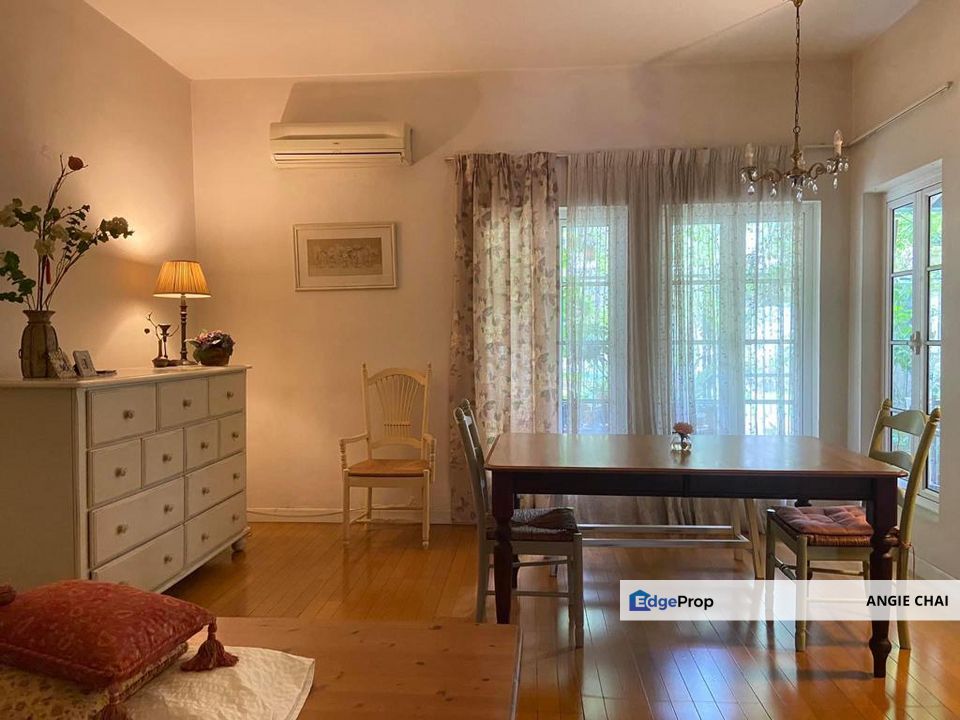 Parkville Garden Townhouse Tastefully Renovated With English Design For Sale, Selangor, Sunway Damansara