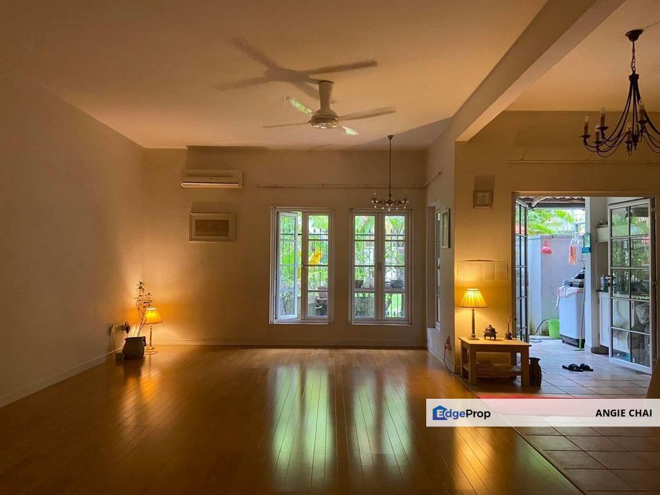 Parkville Garden Townhouse Tastefully Renovated With English Design For Sale, Selangor, Sunway Damansara