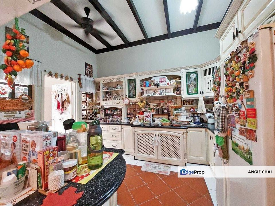 Parkville Tastefully Renovated Well Maintained Lower Unit For Sale, Selangor, Sunway Damansara