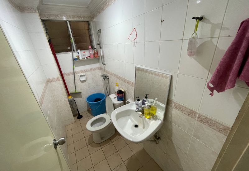 Avenue 23 Sunway Damansara  2 Sty Intermediate Unit For Sale